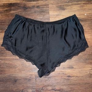 Cheeky sleep short lingerie